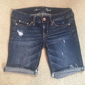 American Eagle Sz 2 Stretch denim Bermuda shorts